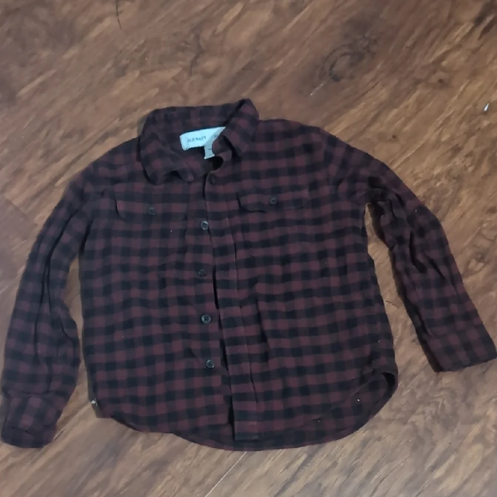 Old Navy Red and Black‎ Checkered Shirt